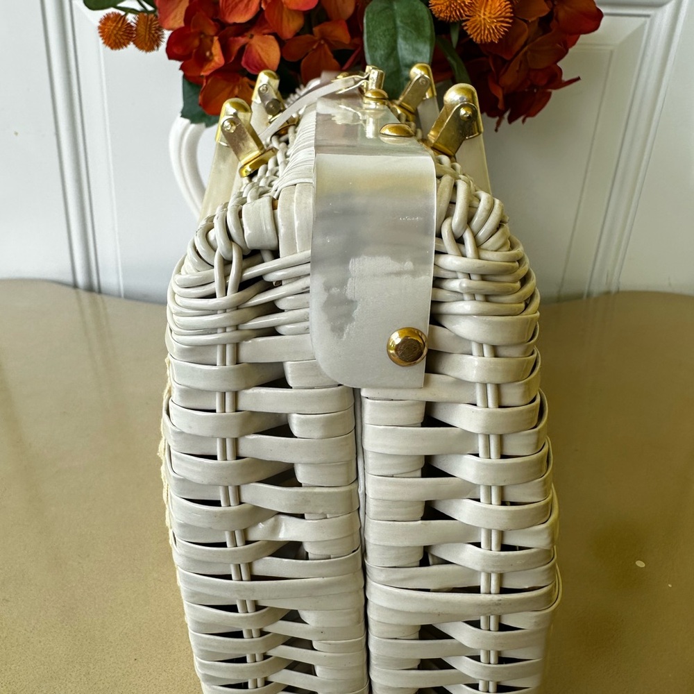 Vintage Princess Charming White Straw Seashell Purse by Atlas of Hollywood Fl - Picture 4 of 8